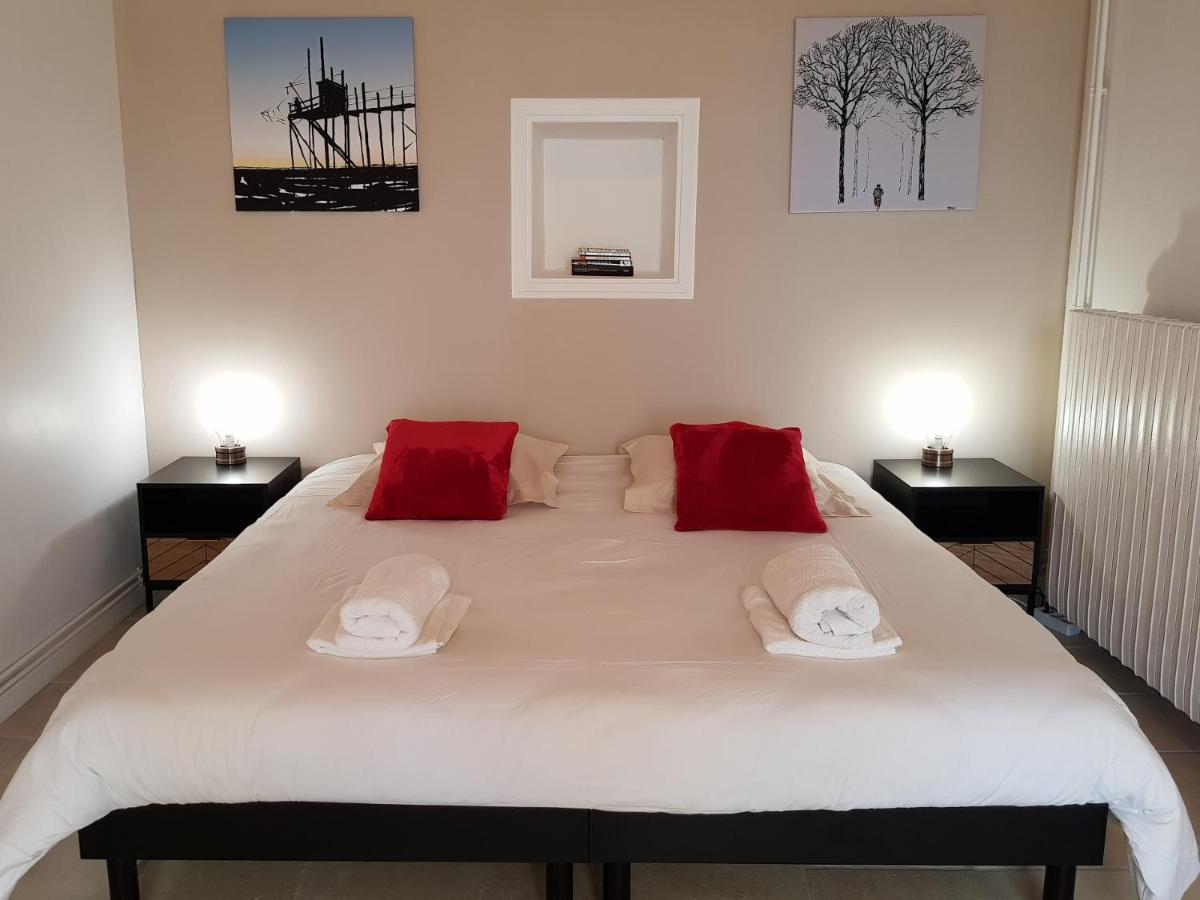 Domaine De Pelouaille - Chambre D'Hotes Saint-Jean-d'Angely Ngoại thất bức ảnh